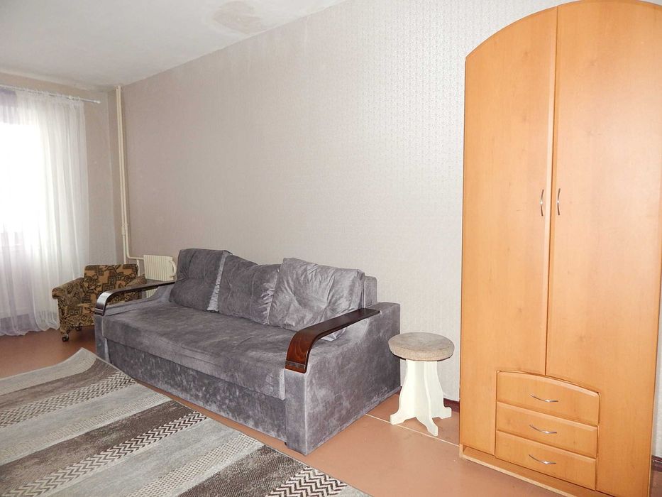 Сдам крупногабаритную 1-комнатную квартиру 44 квадратных метра 4 МКР