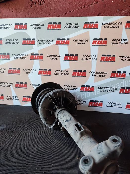 SUSPENSÃO DIREITA MERCEDES W203 de 2004