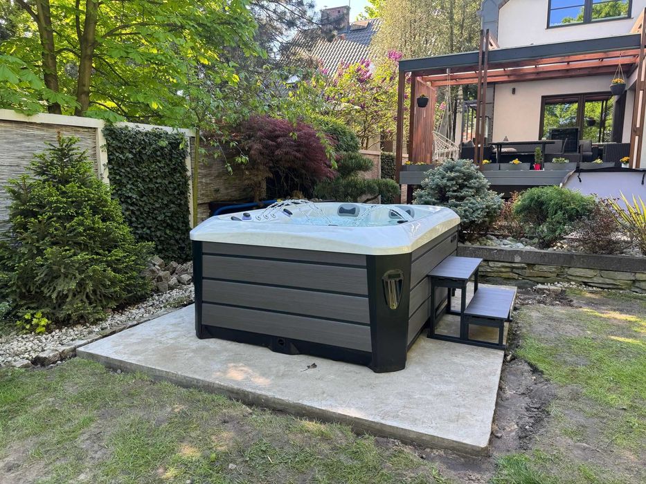 Jacuzzi Arizona dla 2-3 osób - dostępne od ręki
