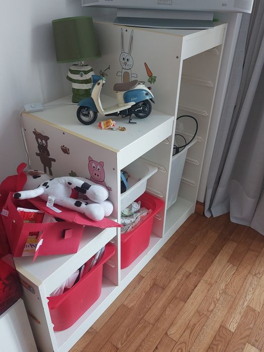 Estante Brinquedos com gavetas