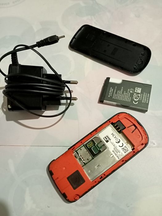 Продам мобильный кнопочный телефон Nokia 1202-02.