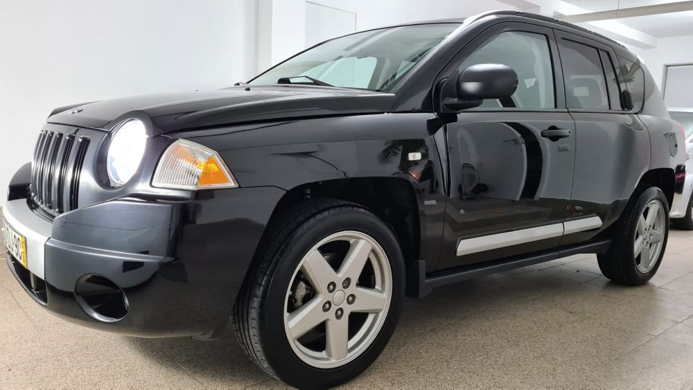 Jeep Compass 2.0 CRD 140CVS. 196000KMS  super estimado.