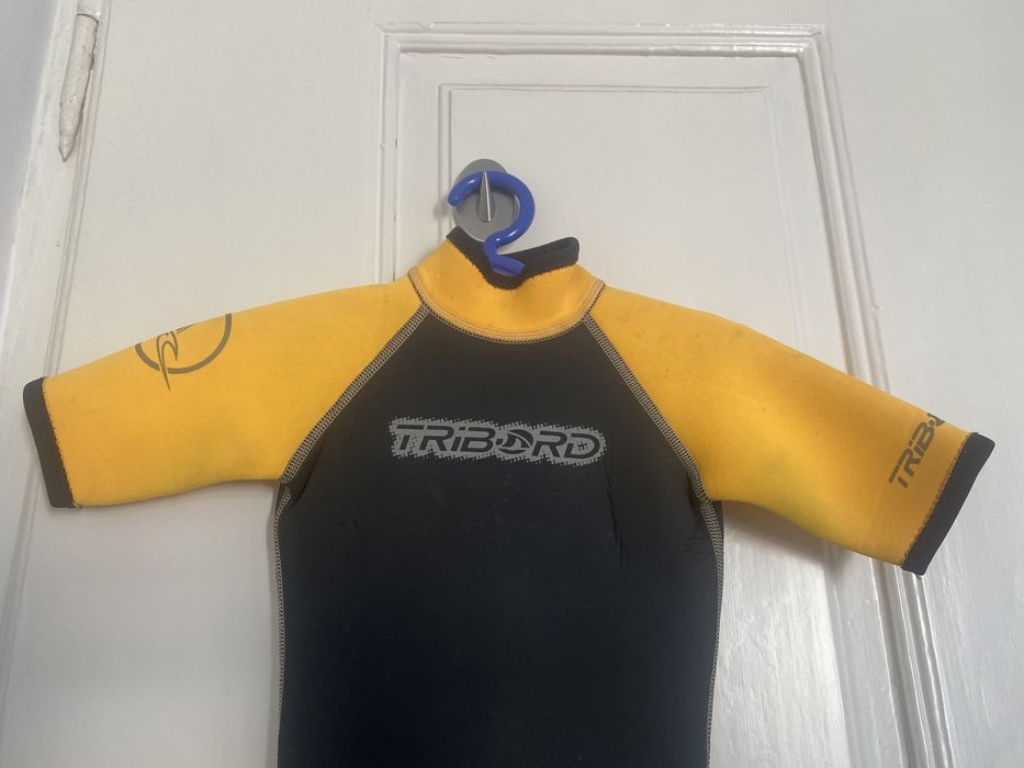 Fato de bodyboard 6 anos