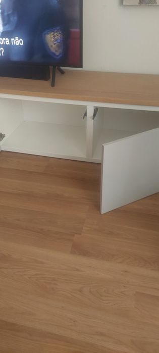 Movel tv cinza claro e branco