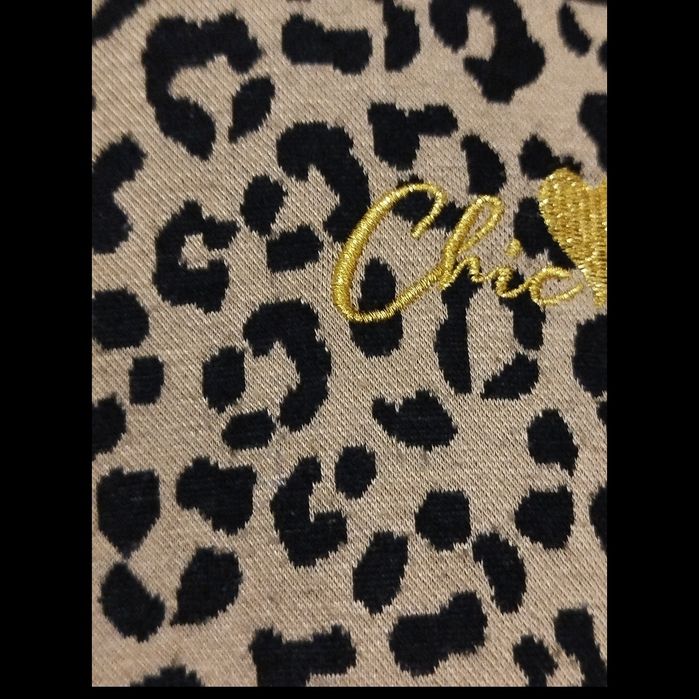 Шикарна сукня на дівчинку 10-11років