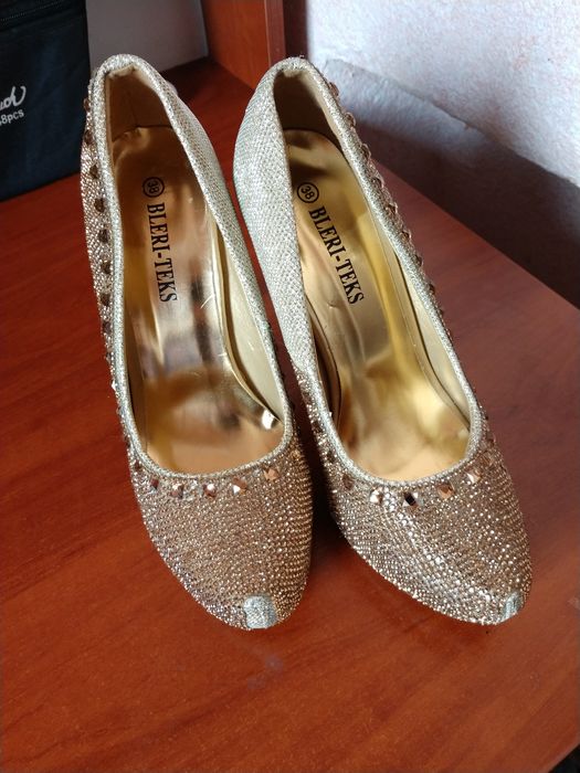 Женские     туфли