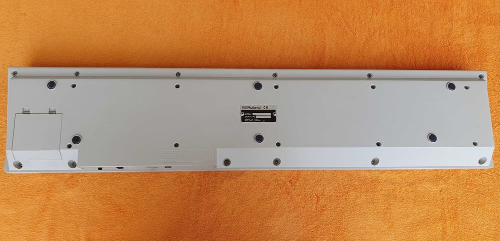 Roland PC-200 MK II Midi Keyboard Controller
