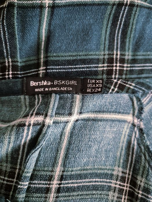 Blusa Crop Manga Comprida Bershka

Pouco uso, em muito bom estado
Tama