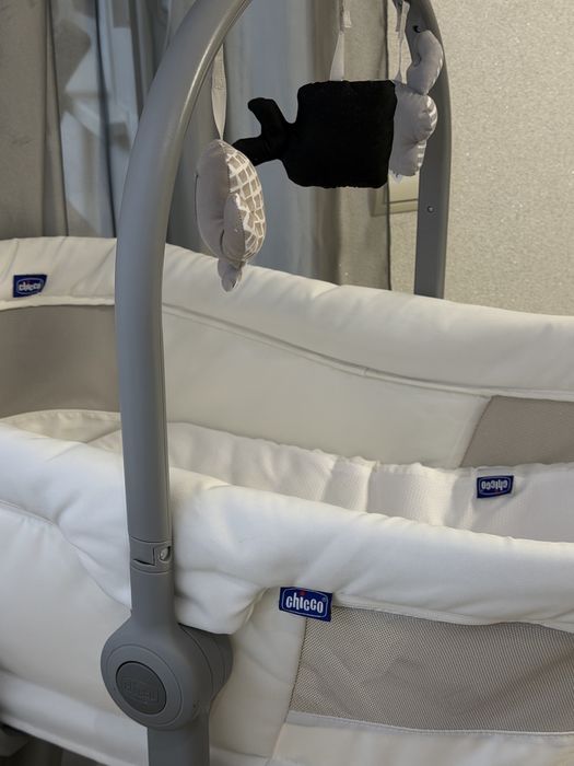 Кроватка-стільчик 5 в 1 Chicco Baby Hug Pro