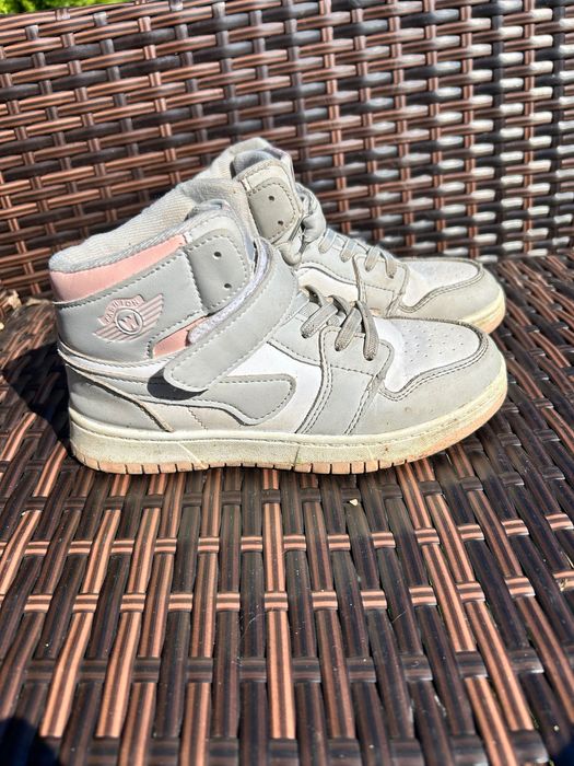 Демісезонне взуття для дівчинки