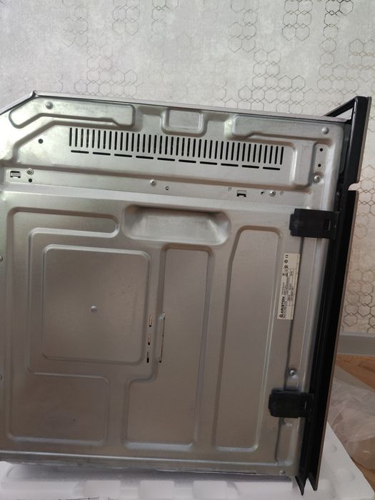Вбудована духова шафа Hotpoint Ariston в чудовому стані