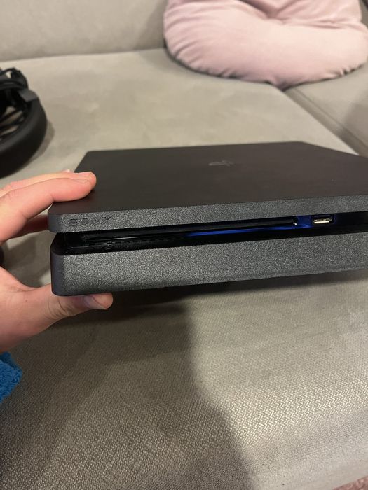 PS4 500GB  como nova