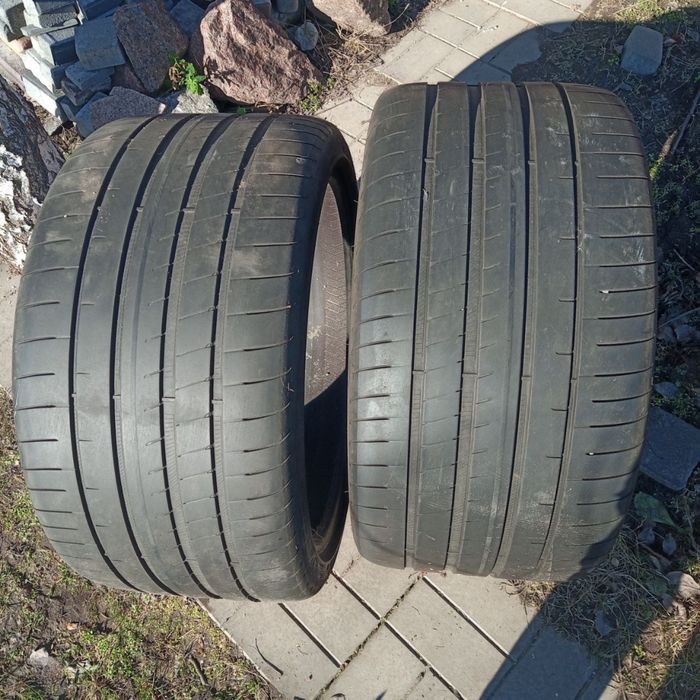 Продам резину Goodyear Eagle F1 SuperSport 305/30 R21 104Y 2 колеса