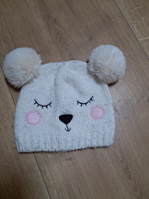 Czapka Sinsay kremowa