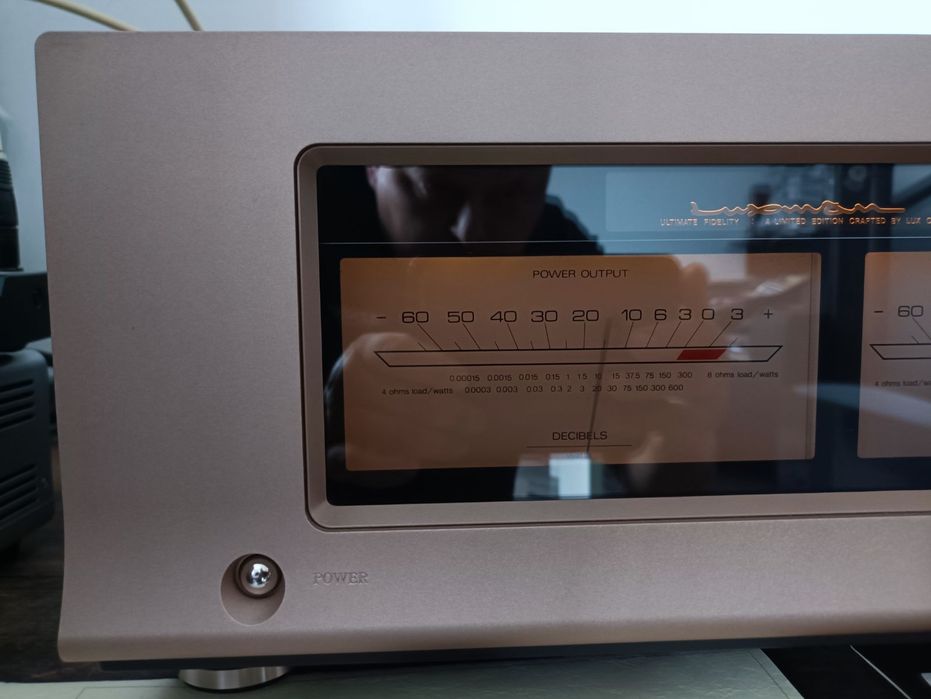 Luxman M-7i audiofilska końcówka mocy 450w/8ohm mono SIGNATURE