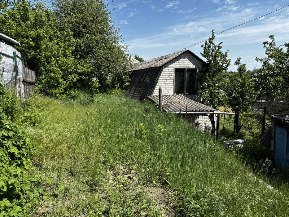 Продам полдома пл. 93м2 в центре пос. Хорошево (20 км от центра Харькова)