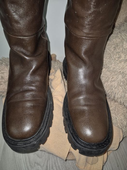 Шкіряні чоботи Zara 37  розміру
