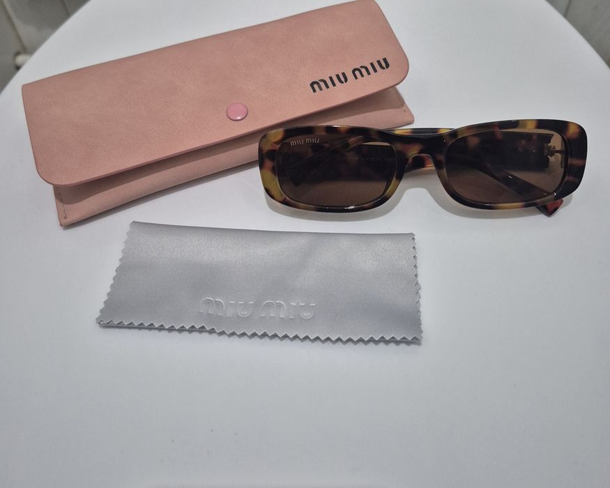 Óculos de sol Miu Miu