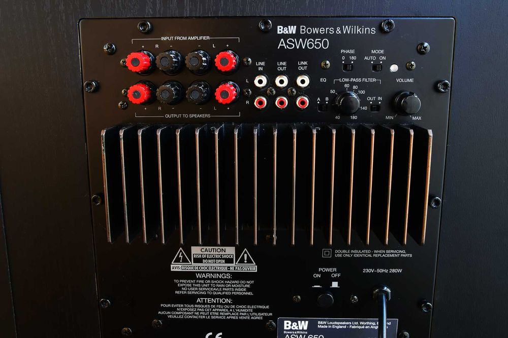 Subwoofer do muzyki B&W ASW-650 I właściciel