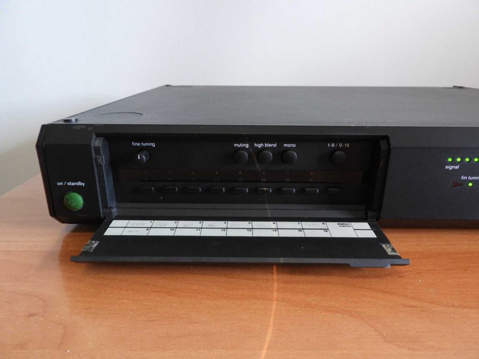 Tuner radiowy radio Braun T2