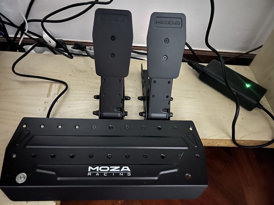 MOZA R5 Bundle completo