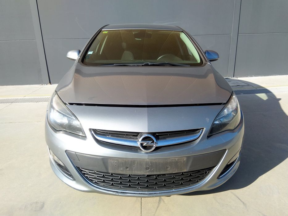 OPEL ASTRA J - 2013 - Para Peças
