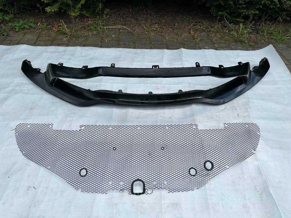 Aston Martin Vantage Dokładka Zderzaka