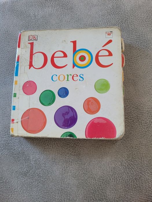 Livro bebé cores