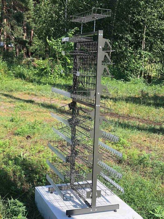 Стелаж металевий з сітчастими полицями  для товарів