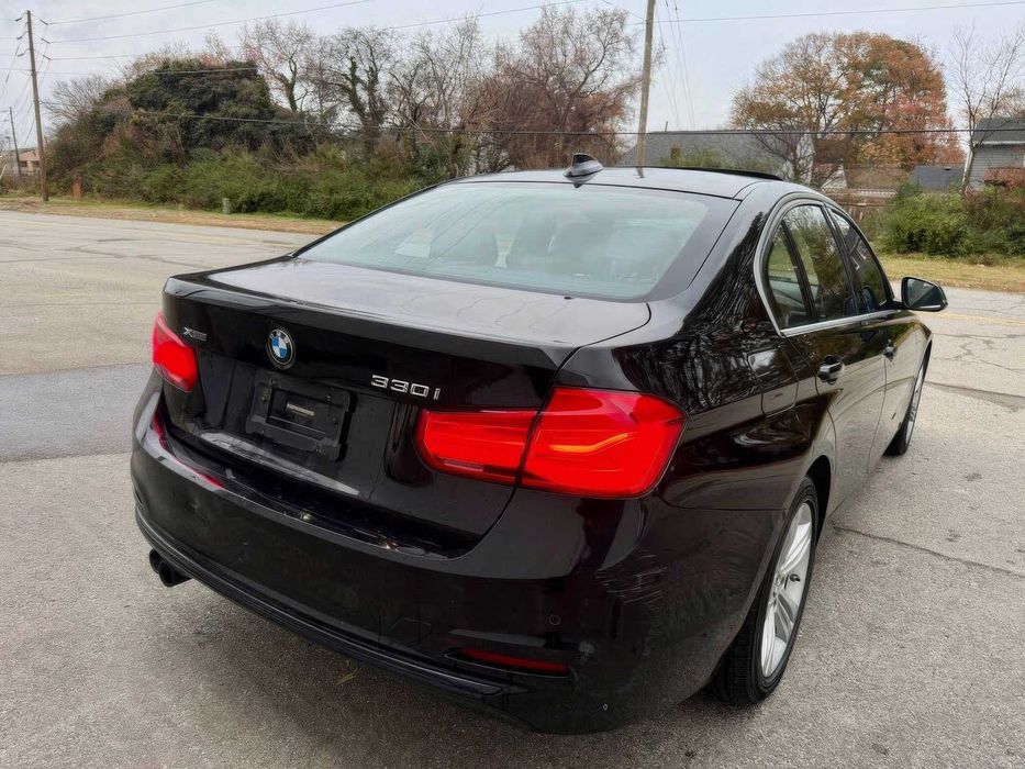 BMW 3 Series 330i xDrive      2017