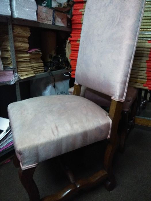 6 Cadeiras em madeira maciça