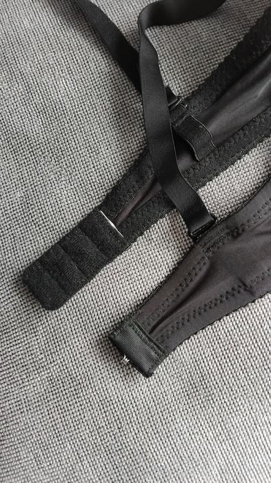 Biustonosz rozm. 70B.