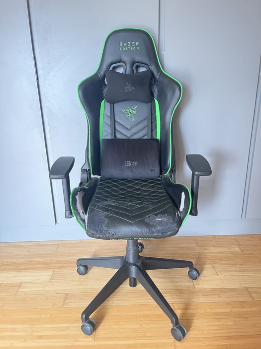 Fotel gamingowy razer