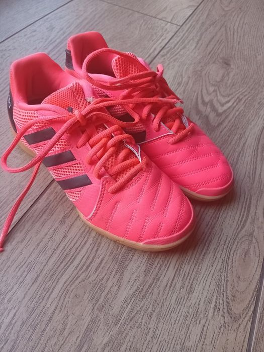 Halówki firmy adidas