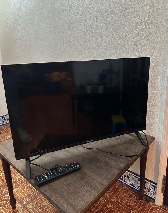Vendo tv 32 polegadas Silver