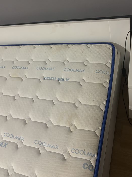 Cama com colchao 140x190