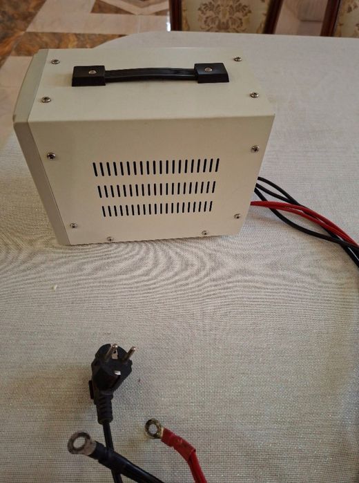 ДБЖ Volt Sinus PRO-800E з чистою синусоїдою