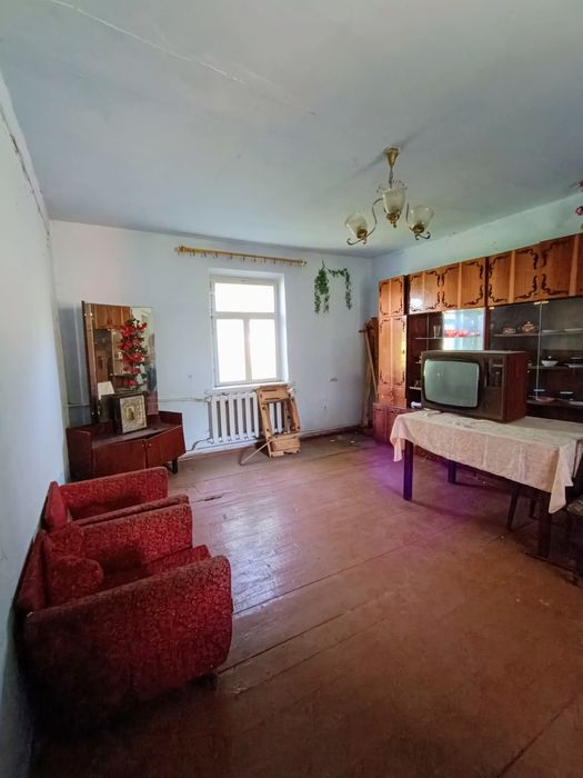 Будинок в селі Івачків.