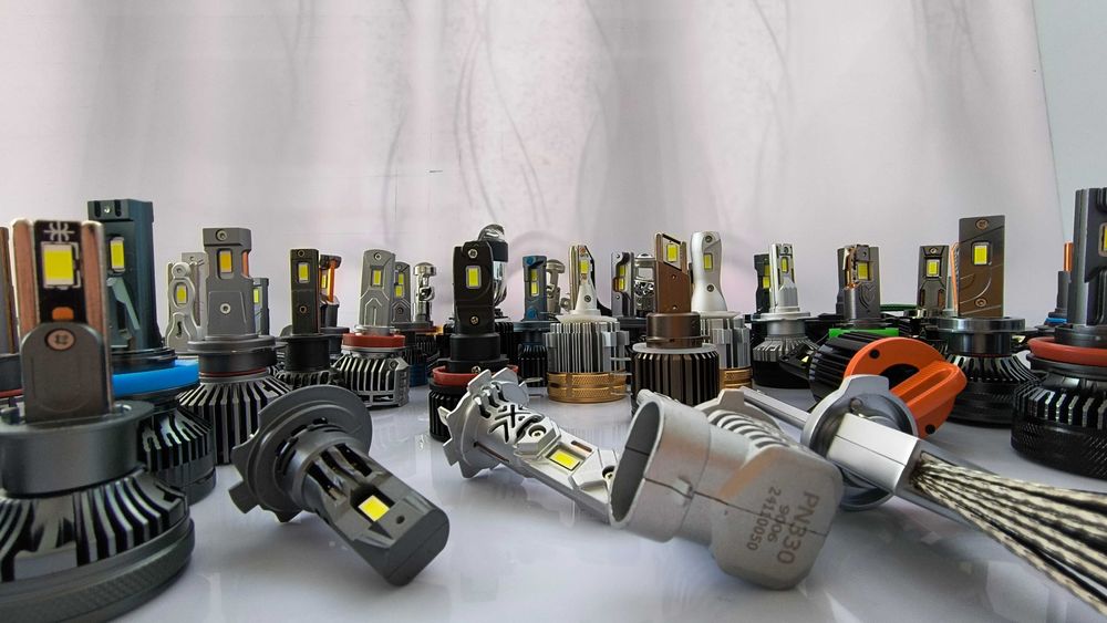 Автомобільні світлодіодні лампи /Led /H1,H3,H4,H7,H11,HB !! ЗСУ знижка