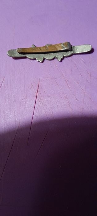 Зажим для гслстука.