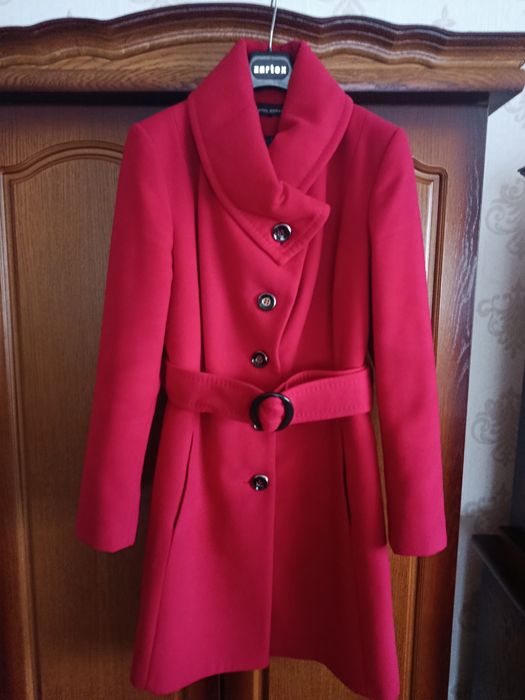 Sprzedam płaszcz r.42 stan bardzo dobry