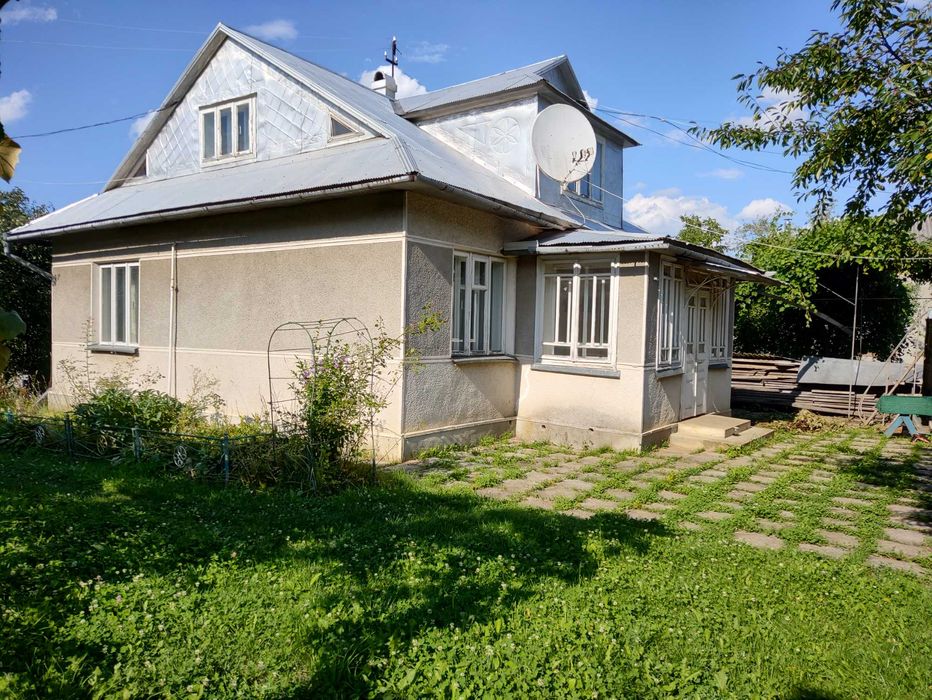 Будинок у м. Косові на вул. Лазова (район Москалівка)