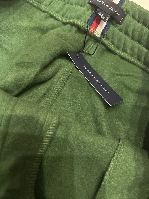 Спортивний костюм Tommy Hilfiger, розмір XXL