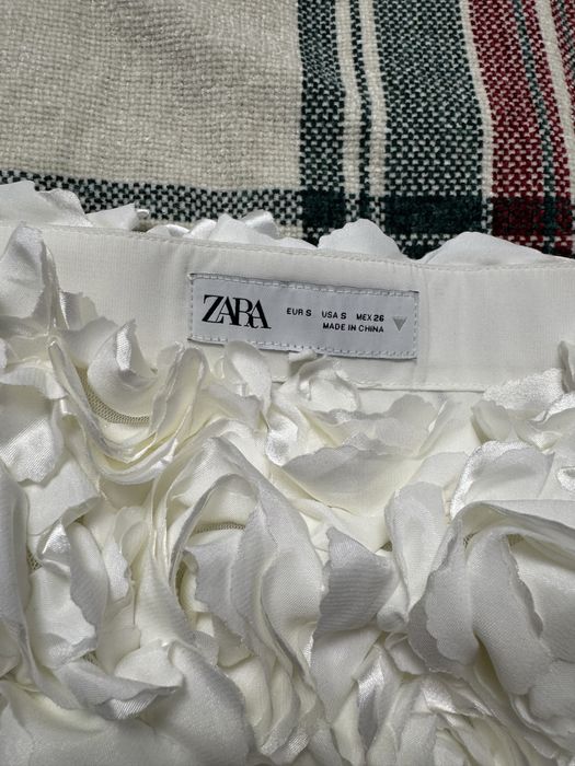 спідниця в квіточку Zara
