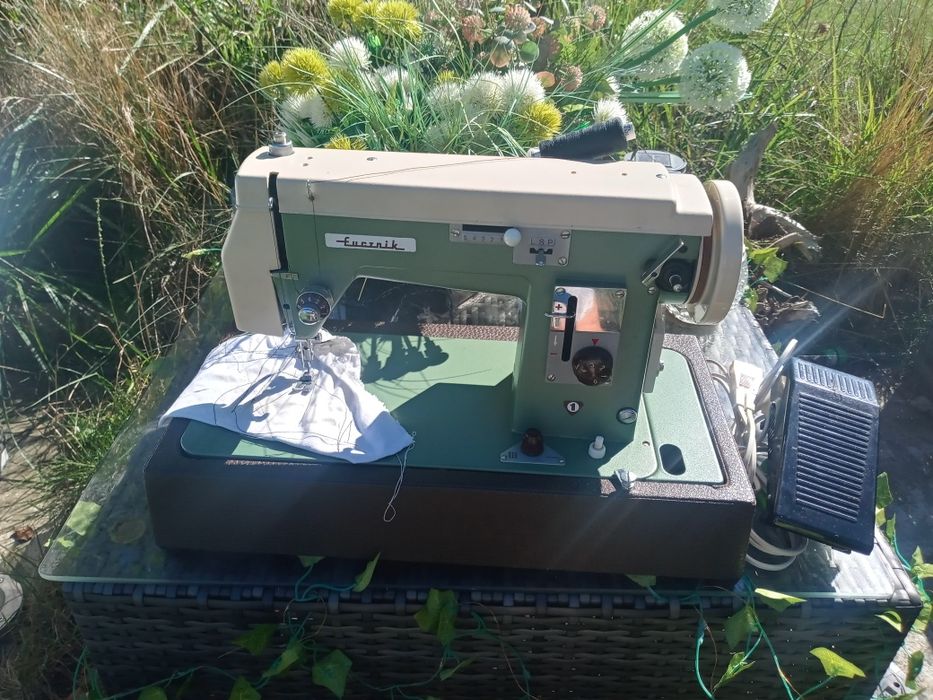 Maszyna do szycia ŁUCZNIK