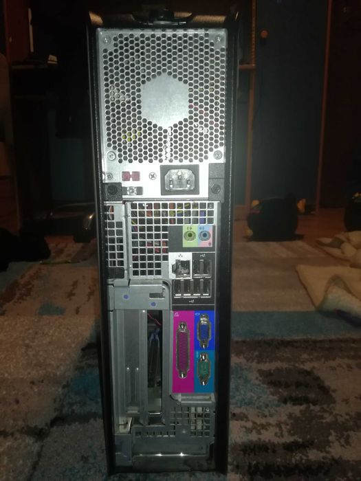 Komputer Dell stacjonarny