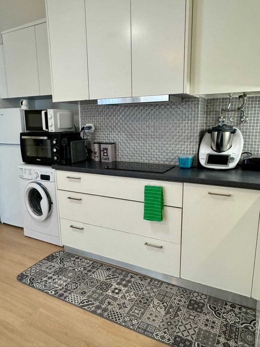 Alugo apartamento T1  Lisboa junto á Expo