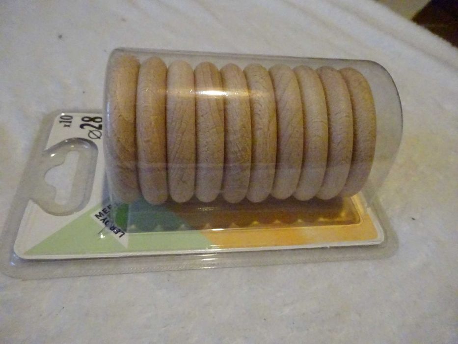 Drewniane kółka do zawieszania firanek fi 28 mm