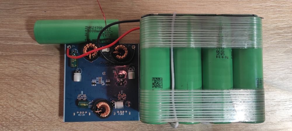 Павербанк  100W 6s2p 12батарей 21700