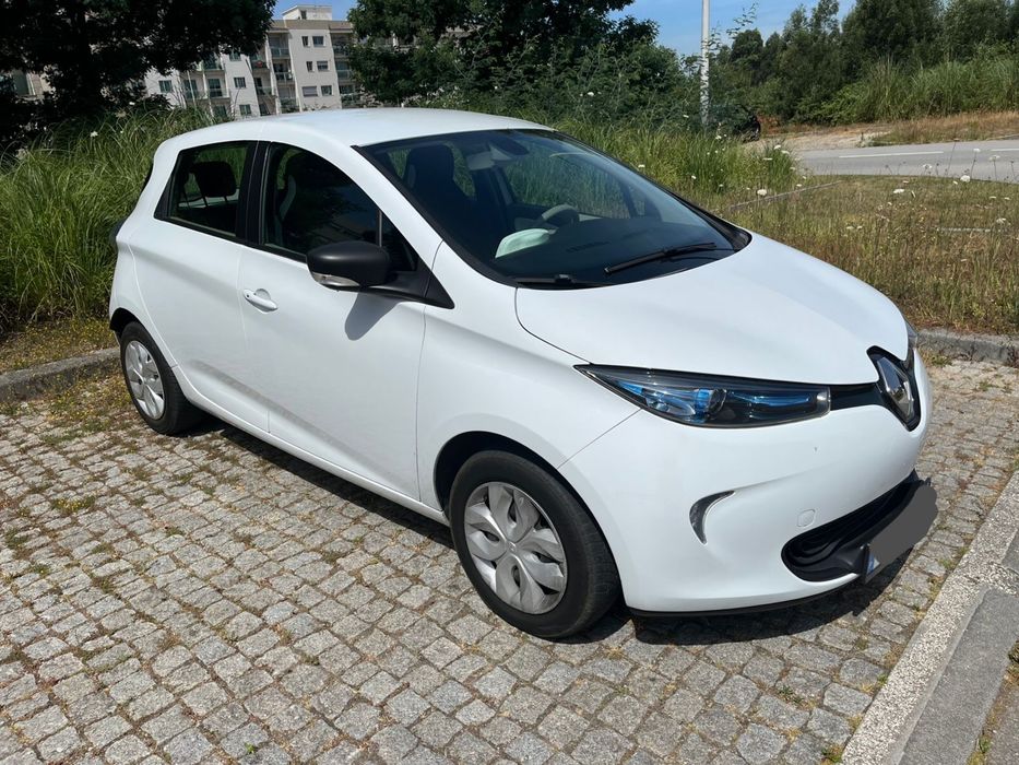 Renault Zoe 2018 – 37.000km – Bateria Própria – Carregamento Rápido AC 43kW – Impecável